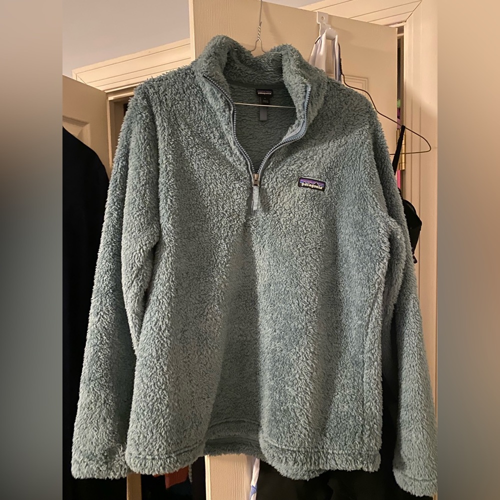 Women’s Patagonia pullover
